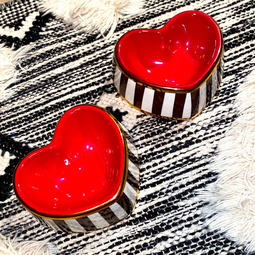 RARE Henri Bendel dog bowls!! ❤️❤️